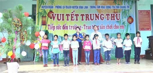 Vĩnh Linh: Tổ chức chương trình vui Tết trung thu cho học sinh miền núi